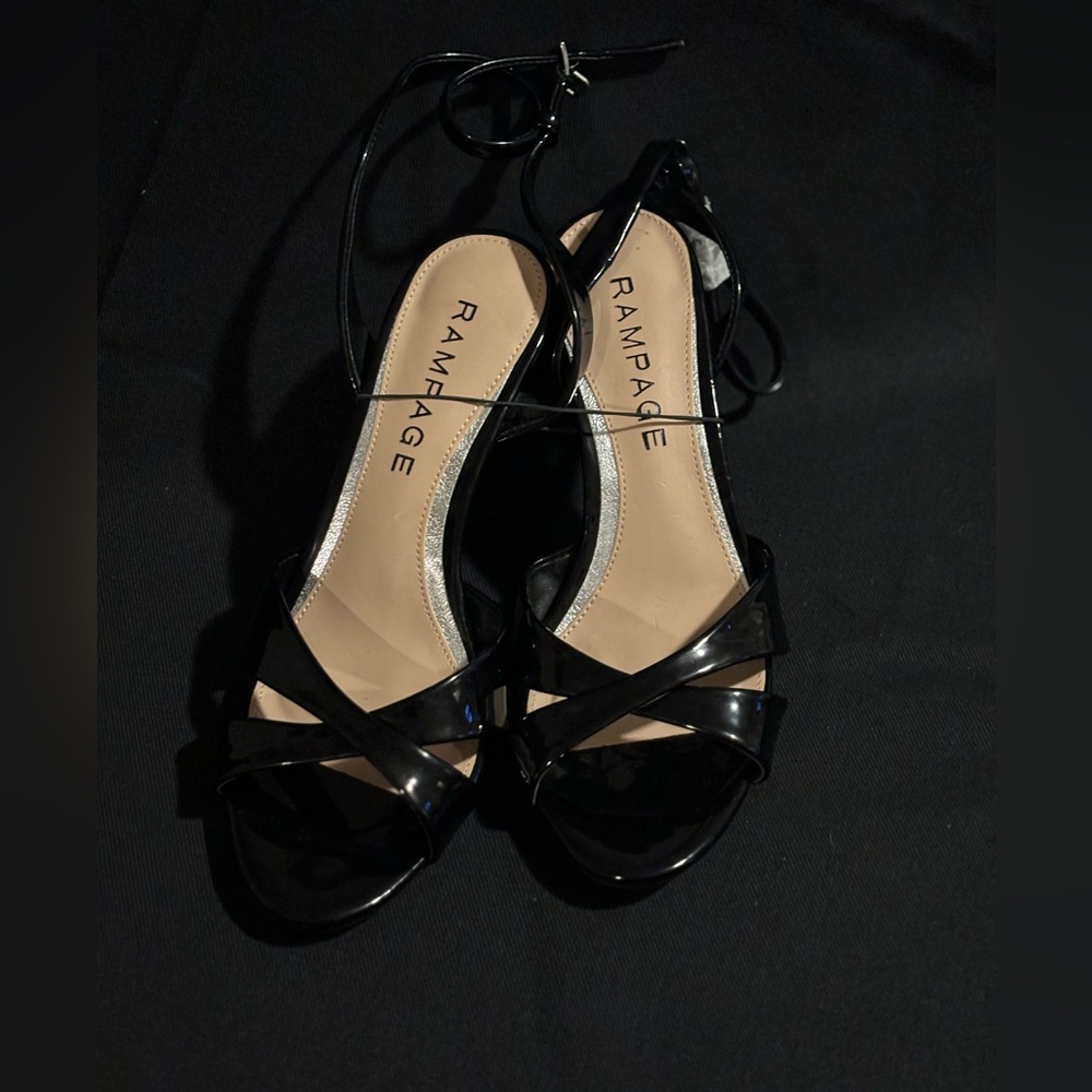 NWOT Rampage black heels size 8 1/2